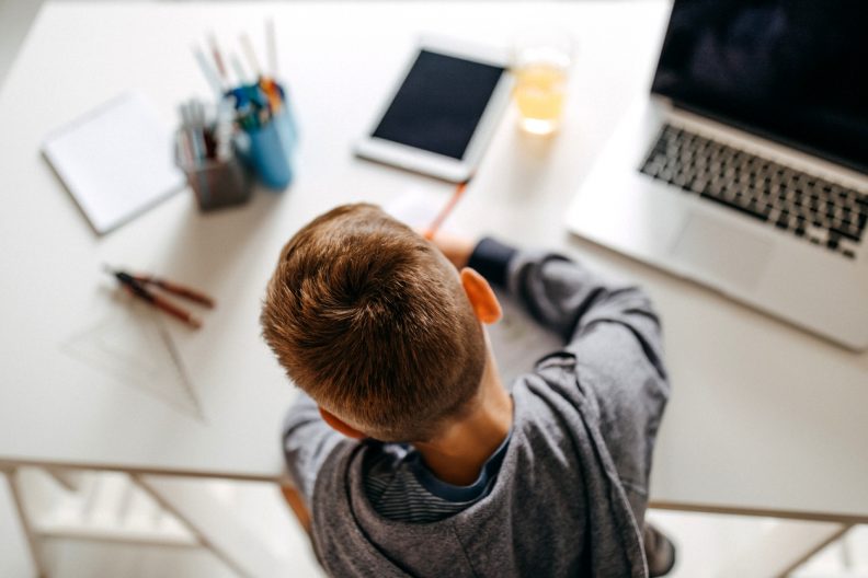 Image for Independent school pupils twice as likely to get online lessons every day